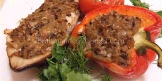 Рецепт печеных овощей, фаршированных курицей с соусом бешамель и грибами