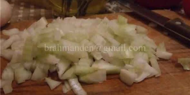 Рецепт печеных овощей, фаршированных курицей с соусом бешамель и грибами