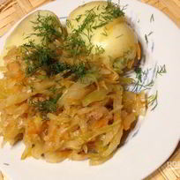 Рецепт Свежей капусты тушеной с курицей
