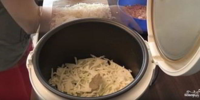 Рецепт тушеной капусты с фаршем в мультиварке