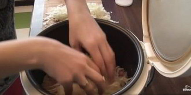 Рецепт тушеной капусты с фаршем в мультиварке