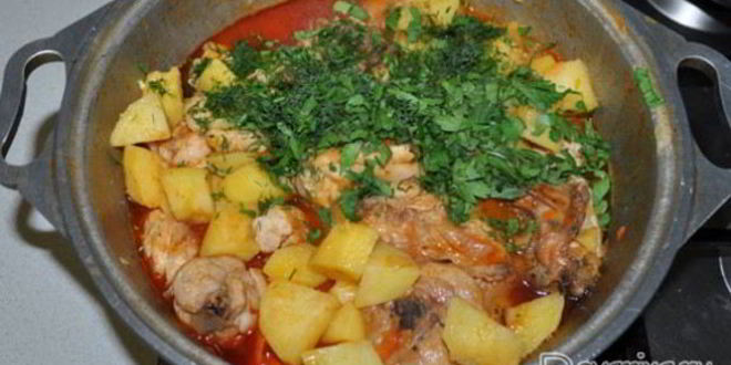 Рецепт тушеного картофеля с курицей
