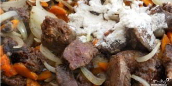 Рецепт говяжьей печени тушеной с луком и морковью