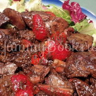 Рецепт Куриной печени, глазурированной бальзамическим уксусом с клубникой