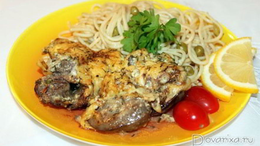 Рецепт куриной печени под сырным соусом