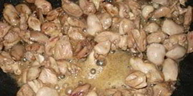 Рецепт куриной печени с лимонно-медовым соусом и кабачковой лапшой