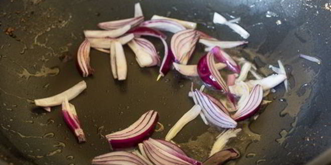 Рецепт куриной печени с овощами в азиатском соусе