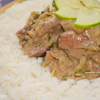 Рецепт Куриной печени в кабачково-яблочном соусе