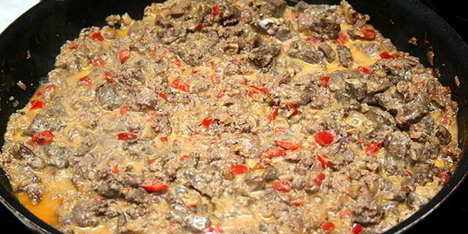 Рецепт куриной печени в сливочном соусе