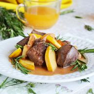 Рецепт Печени с айвой под апельсиновым соусом