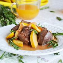 Рецепт Печени с айвой под апельсиновым соусом