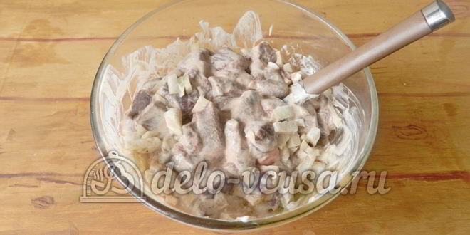 Рецепт печени свиной тушеной в сметане