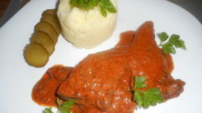 Рецепт Печени, тушеной в томатно-сметанном соусе