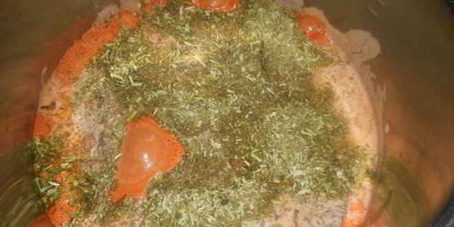 Рецепт печени, тушеной в томатно-сметанном соусе