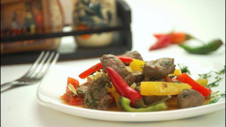 Рецепт тушеной печени с овощами