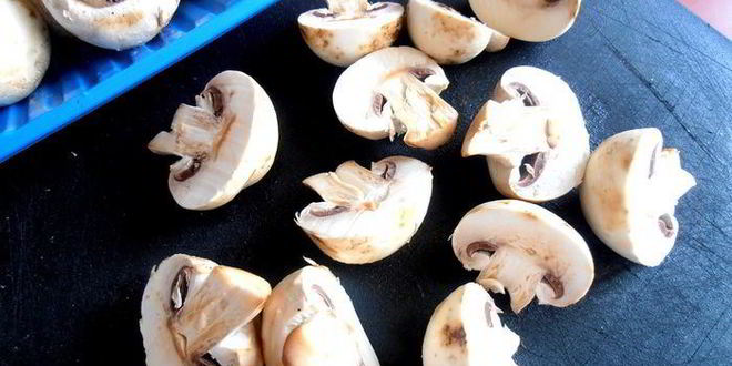 Рецепт воскресного мясного кольца с печенью и грибами