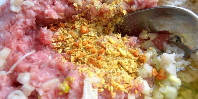 Рецепт воскресного мясного кольца с печенью и грибами