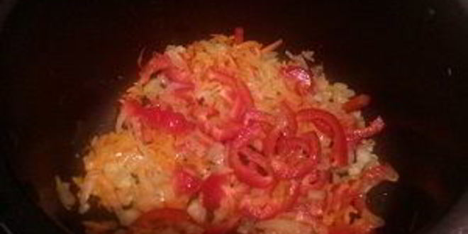 Рецепт ленивых пельменей в овощном соусе