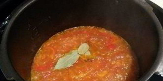 Рецепт ленивых пельменей в овощном соусе