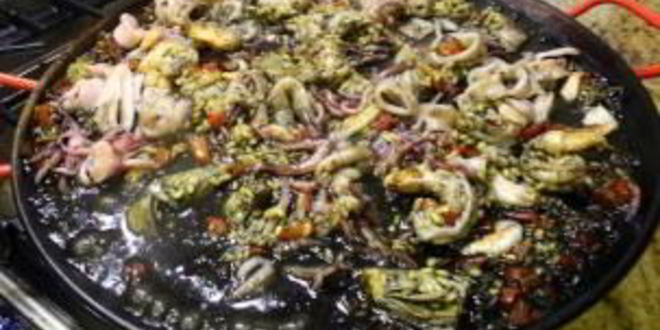 Рецепт черной паэльи