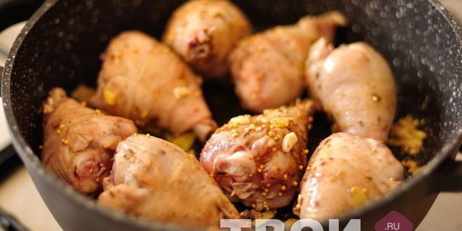 Рецепт куриного плова с миндалем в духовке