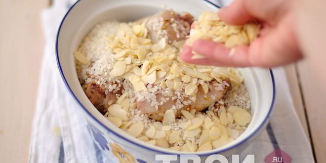 Рецепт куриного плова с миндалем в духовке