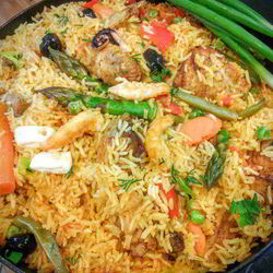 Рецепт Паэльи с курицей и морепродуктами