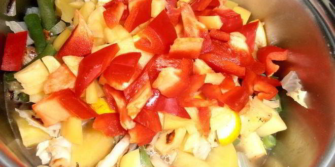 Рецепт ароматного рагу с колбасками