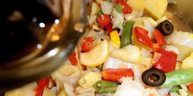 Рецепт ароматного рагу с колбасками