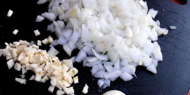 Рецепт ароматного рагу с колбасками