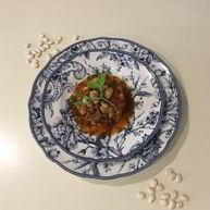 Рецепт Рагу из белой фасоли с говядиной и пряными травами