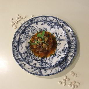 Рецепт Рагу из белой фасоли с говядиной и пряными травами