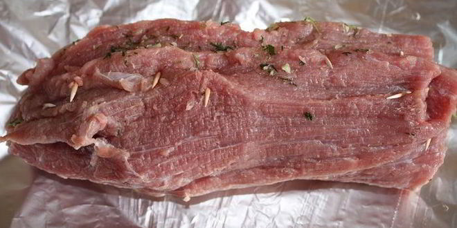 Рецепт рулета из говядины с рагу из кабачков