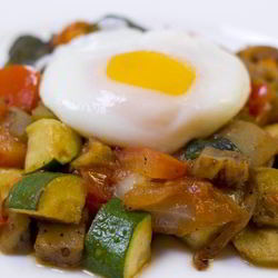 Рецепт Рататуя с яйцом