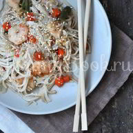 Рецепт Рисовой лапши с креветками и овощами