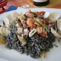 Рецепт Ризотто черного с дарами моря