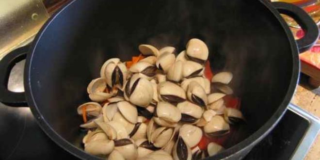 Рецепт ризотто черного с дарами моря