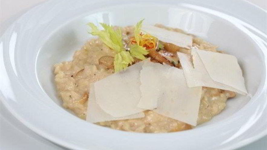 Рецепт ризотто с белыми грибами и пармезаном