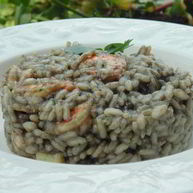 Рецепт Ризотто с чернилами каракатицы и креветками