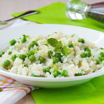 Рецепт Ризотто с зеленым горошком, сыром Джюгас и мятой