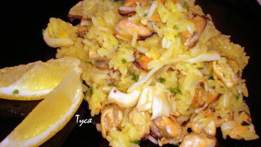 Рецепт желтого ризотто с морепродуктами