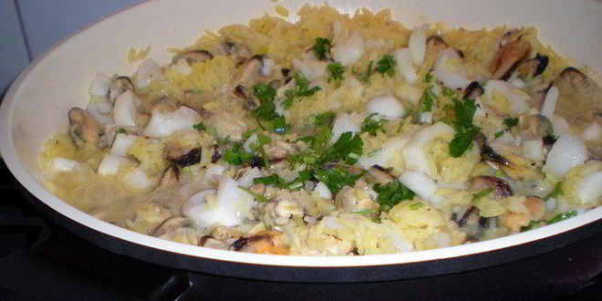 Рецепт желтого ризотто с морепродуктами