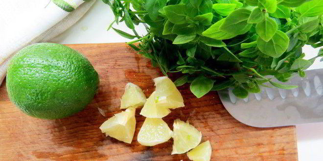 Рецепт дорады на оливковом масле с базиликом, лаймом и чесноком