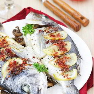 Рецепт Дорады с грибами на пару