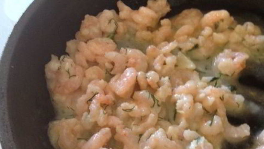 Рецепт креветок в сырном соусе