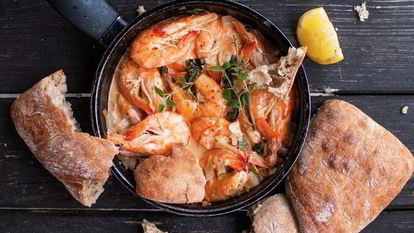 Рецепт Креветок в винном соусе