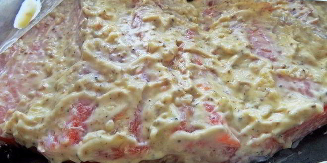 Рецепт лосося под майонезом, запеченный в рукаве