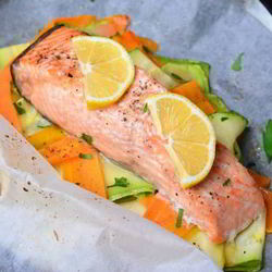 Рецепт Лосося запеченного с овощами