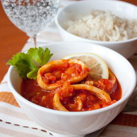 Рецепт Острых кальмаров в красном соусе