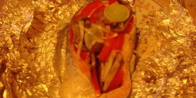 Рецепт семги, запеченной в фольге с овощами, на мангале